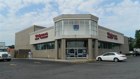 Map & Directions Website (3. . Walgreens 156th and q